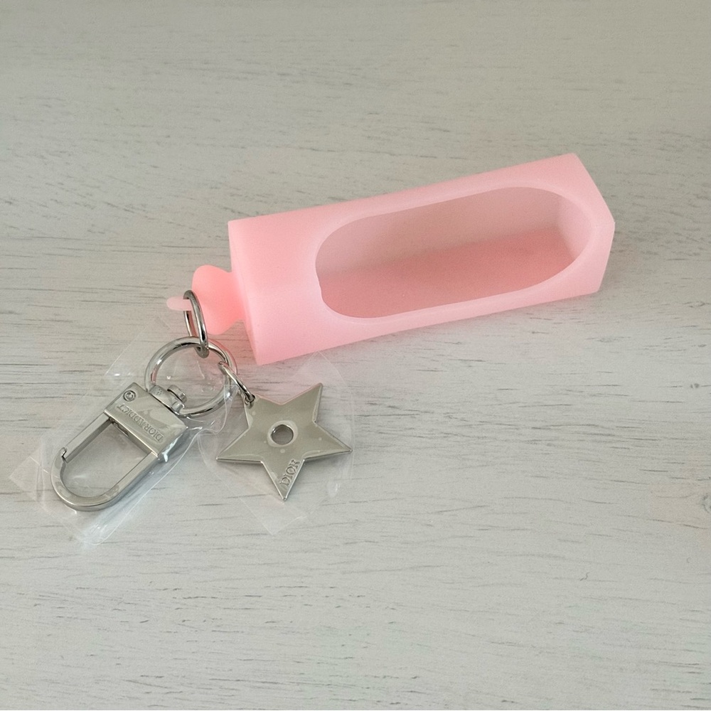 Dior Beauty Lip Glow Oil Bag Charm Keychain - Picture 3 of 10